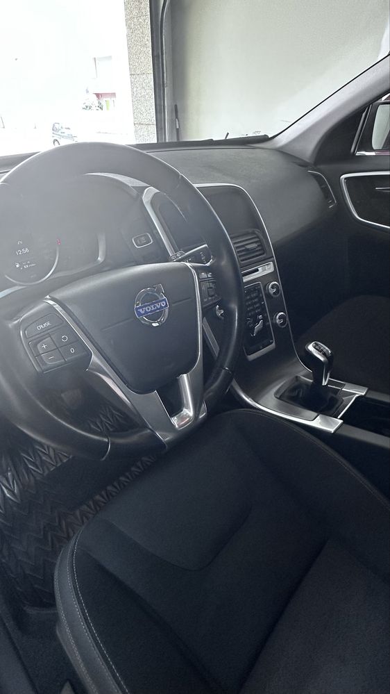 Volvo xc60 D4 excelete estado