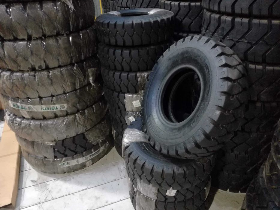 Шина (резина) на вилковий навантажувач