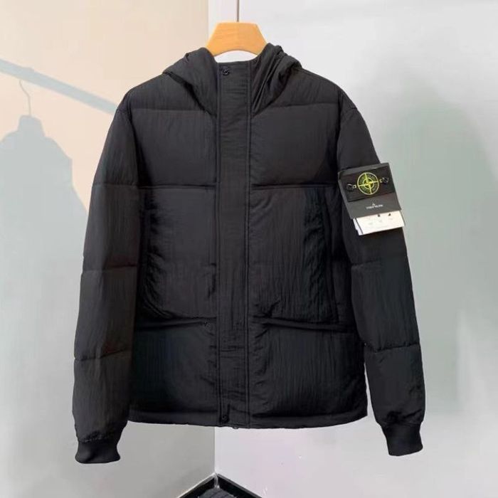 Зимняя курточка Stone Island