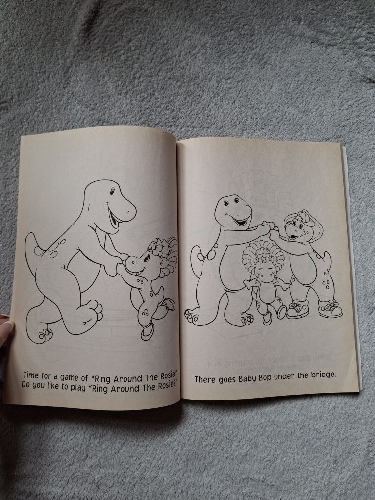 Kolorowanka Książka "Barney"
