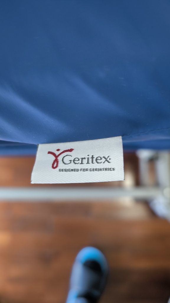 Cobertura viscoelástico Geritex 140x190 em bom estado