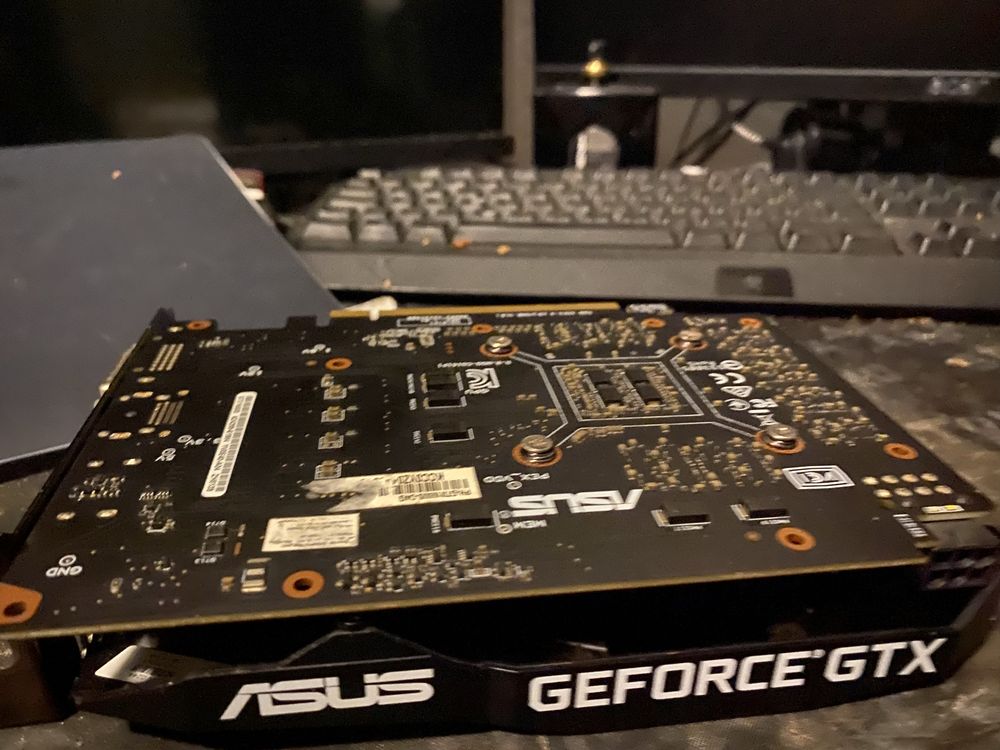 Vendo placa grafica GTX1650 super 4g