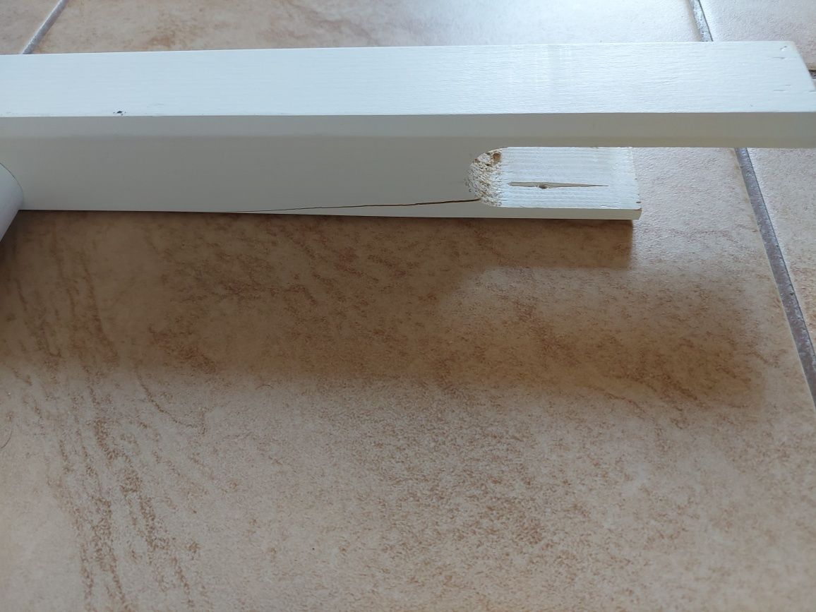 Barierka drewniana do łóżka biała długość 128 cm