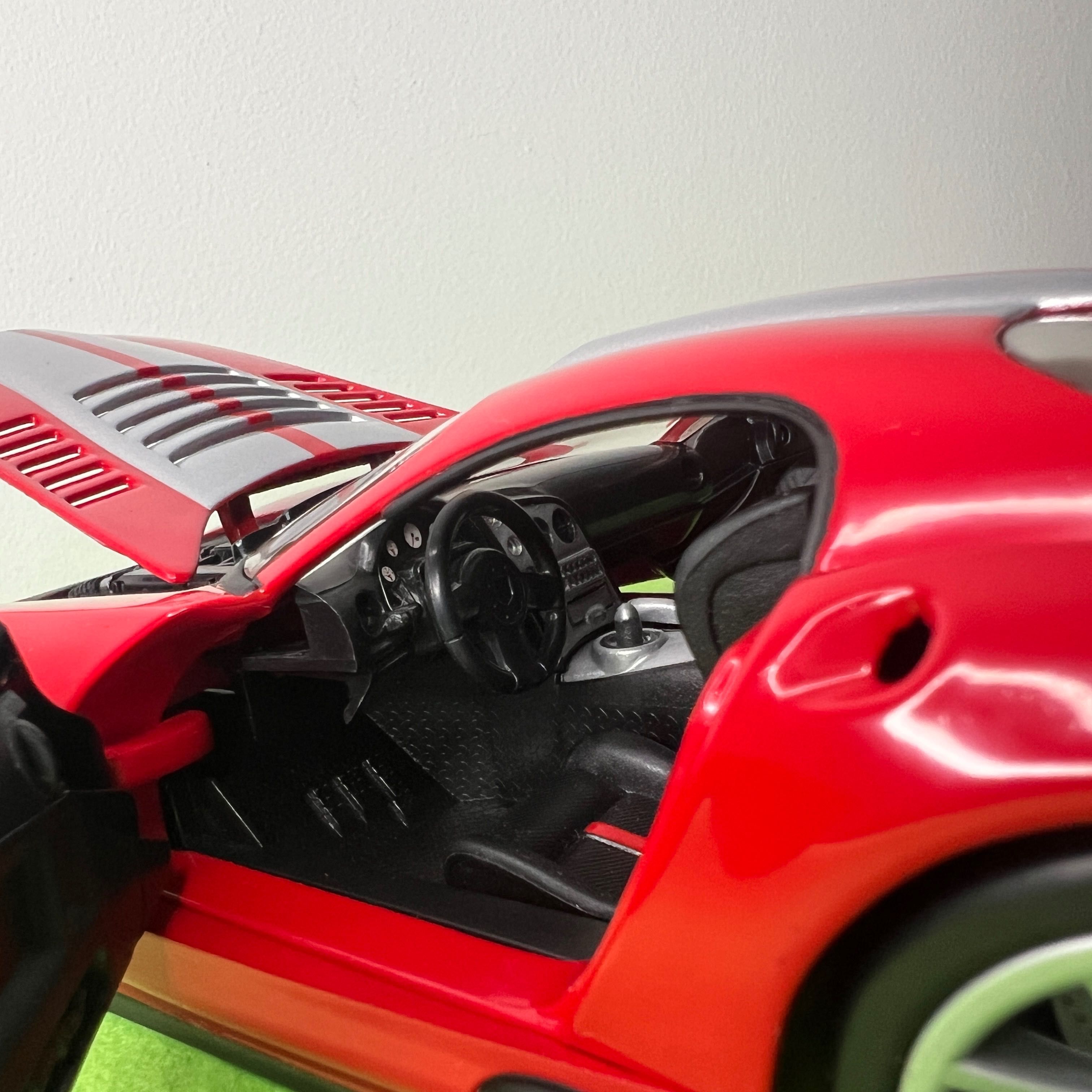 Dodge Viper GTS-R Hot Wheels 1:18 Diecast Miniatura com Base