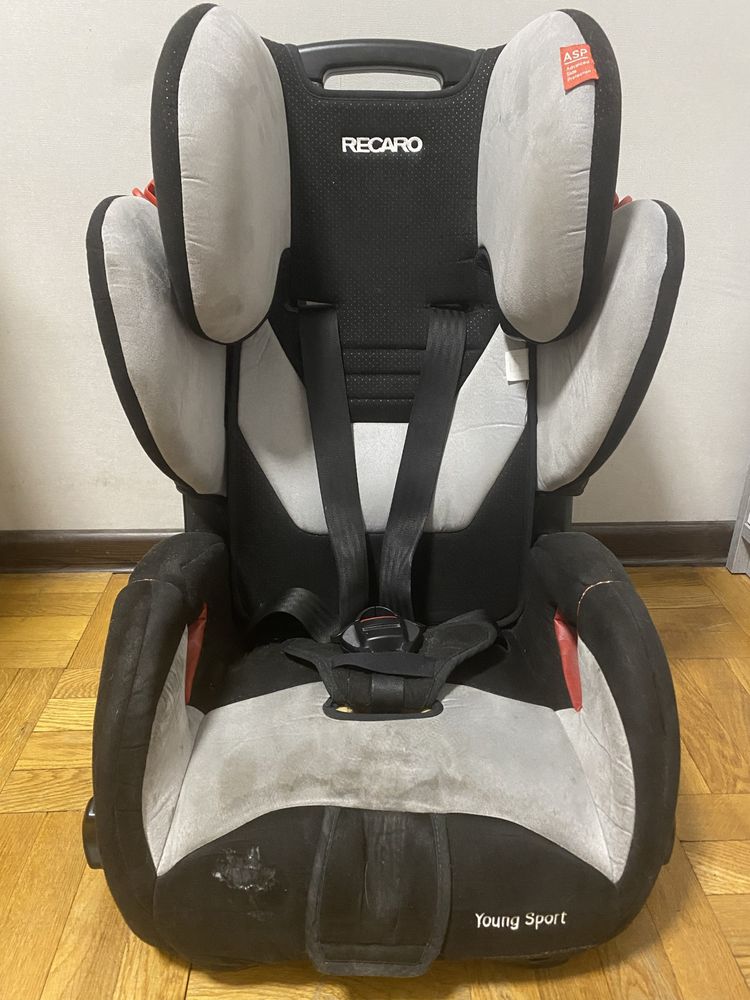 Автокрісло Recaro Young Sport