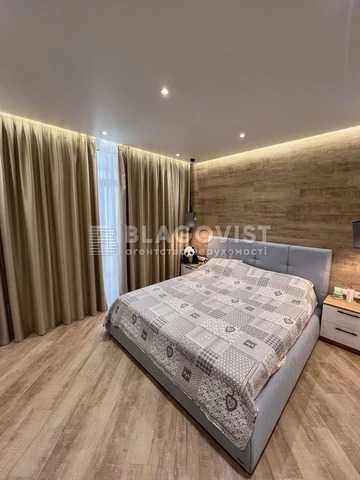 Продам 3 кімн квартиру Драгоманова, 2а  70 кв.м ст.М"Позняки"