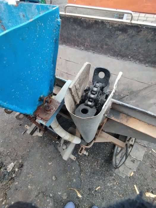 Продам Трактор Т-25,, картоплесаджалка, (можна окремо