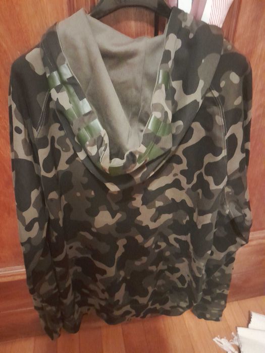 Hugo Boss,  novo sem etiqueta