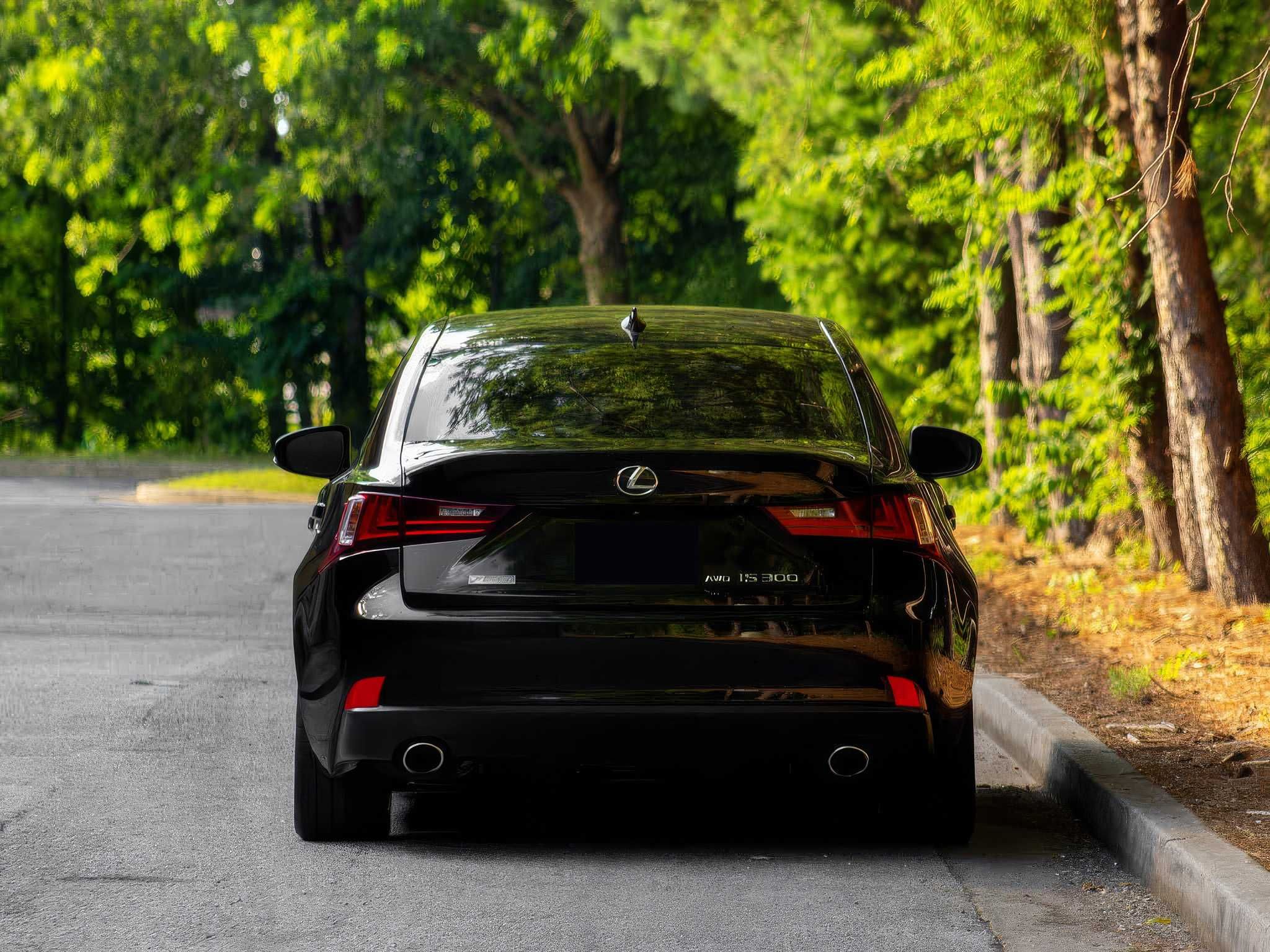 2016 Lexus IS 300