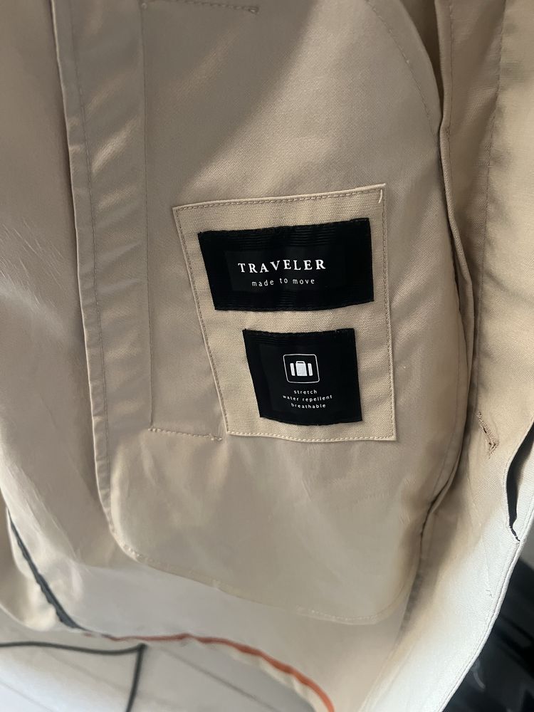 Чоловічий тренч zara