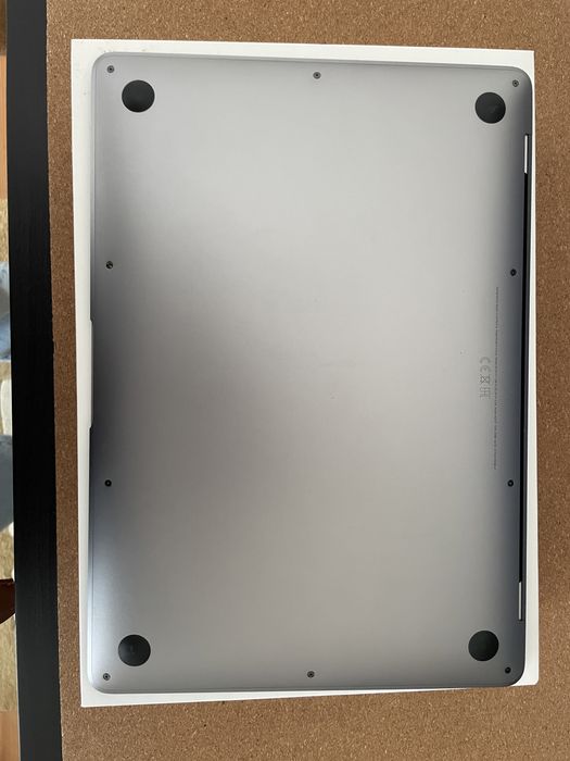 MacBook Air 13" (2020) - M1 (8GB RAM - SSD 256GB)