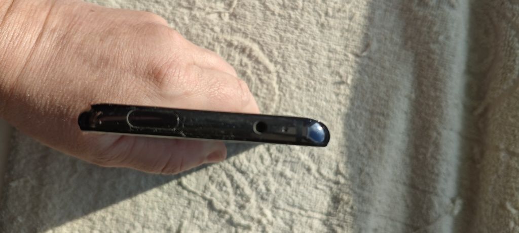 Продам xiaomi mi 9t