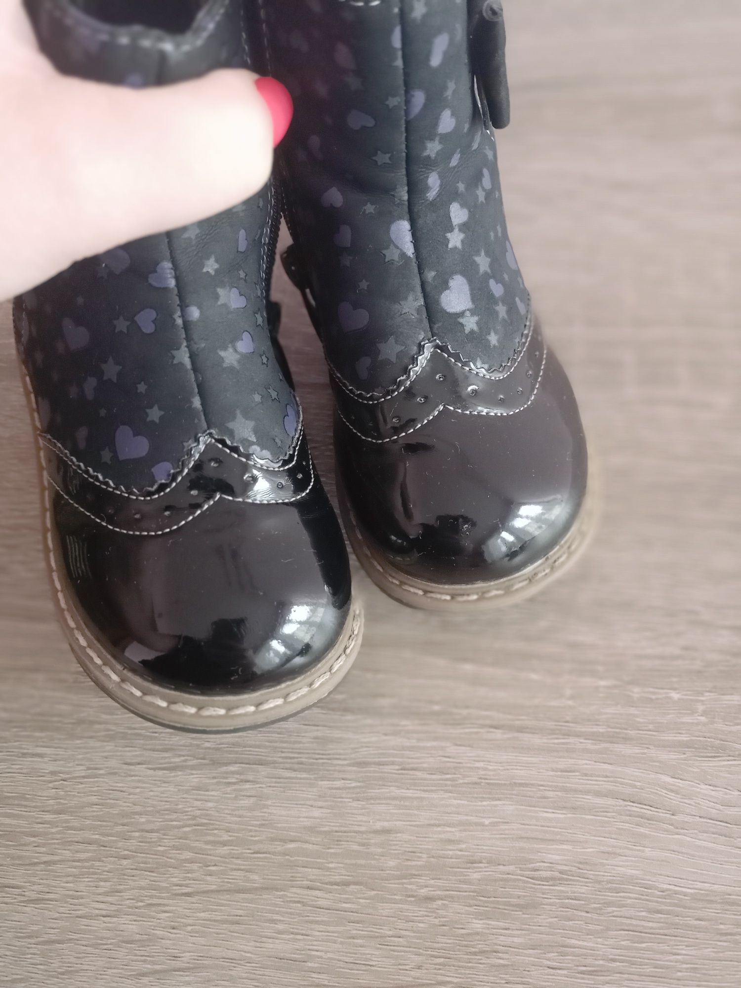 Buty dziewczęce 22