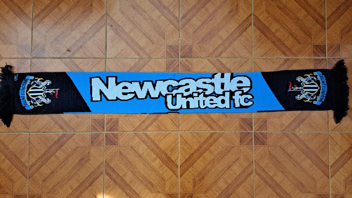 Cachecóis duplos do Newcastle United FC