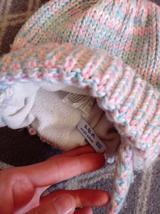 Czapka dla dziewczynki w rozmiarze 48/50. 5.10.15