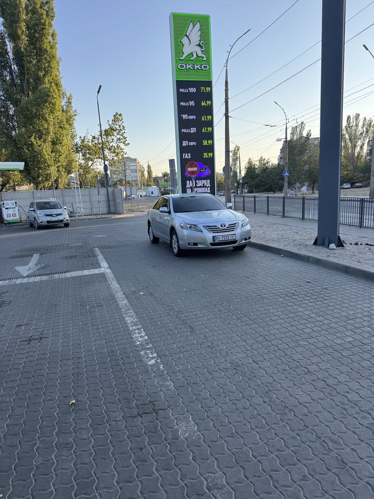 Продам toyota camry 40 2.4 газ/бензин