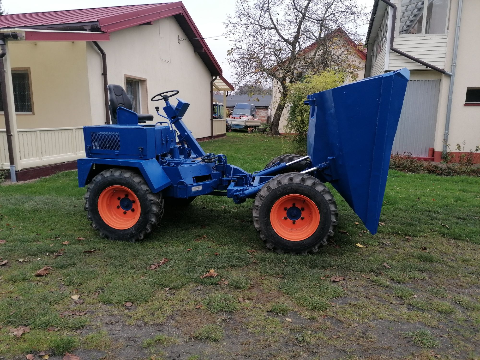 WOZIDŁO 4x4 , WOZIDEŁKO , DUMPER OBROTOWE , nie ausa, thwaites, neuson