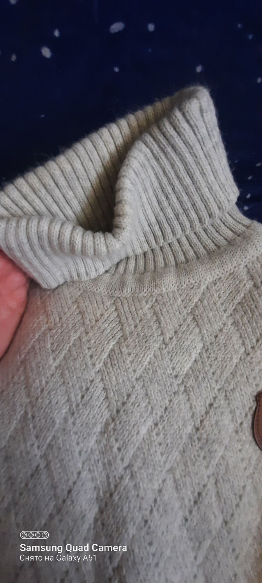 Продам Новый  свитер