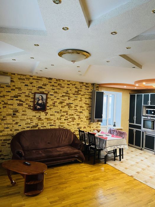 2 ком аппартаменти в центрі Миргорода