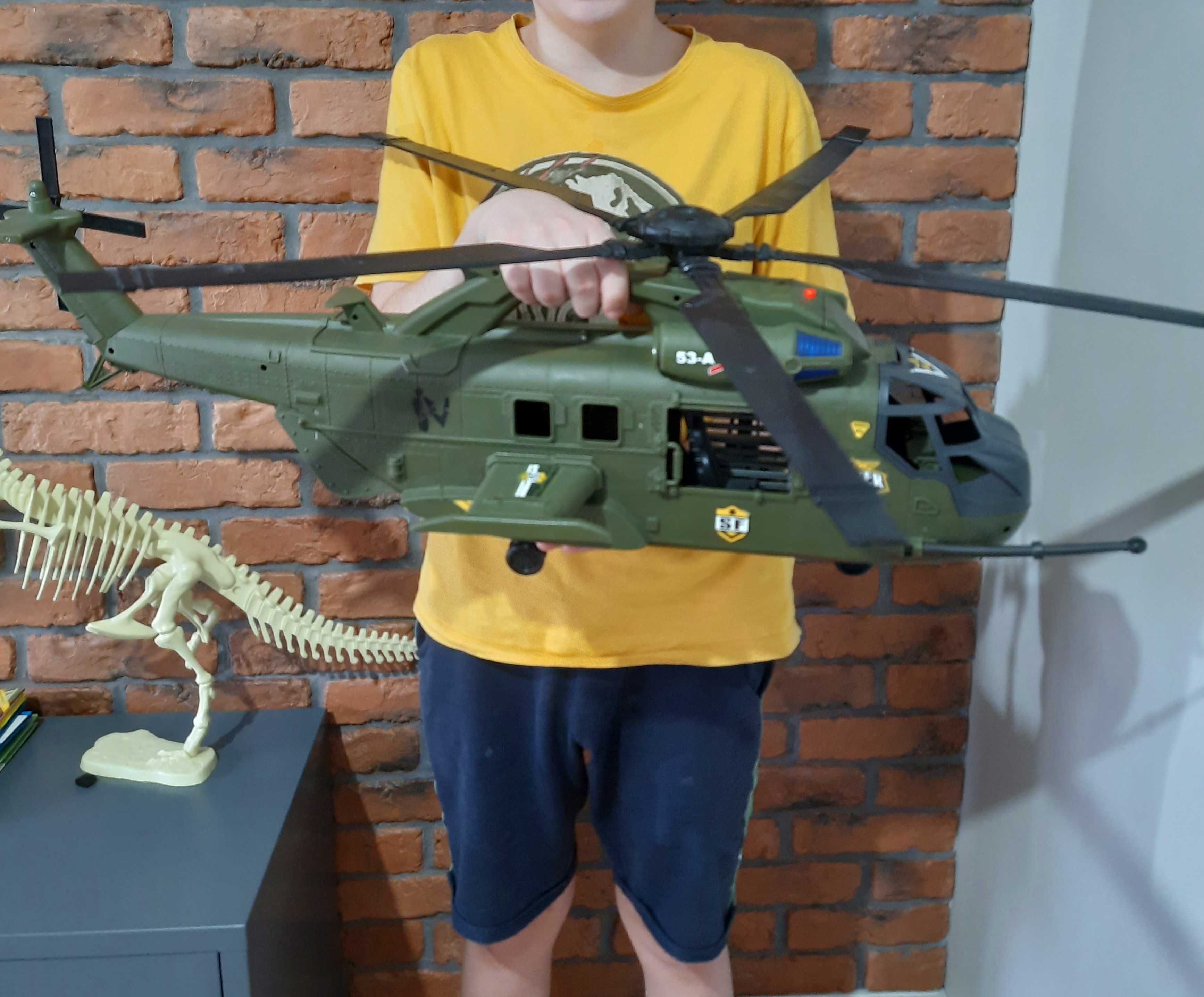 Величезний гвинтокрил 80 см Chap Mei Mega helicopter + фігурки