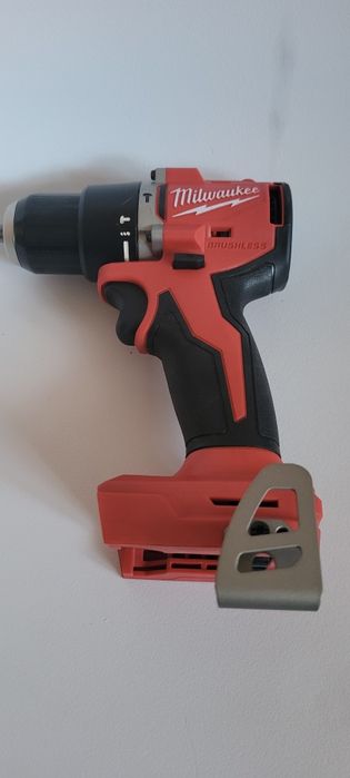 Wkretarka Milwaukee m18