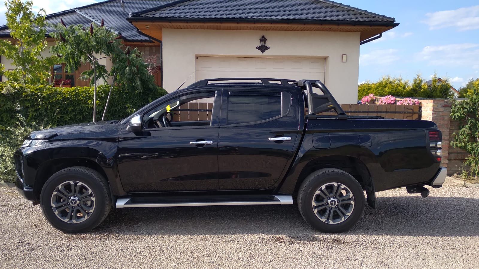 Mitsubishi L200 rury orurowanie paki czarne Hamar