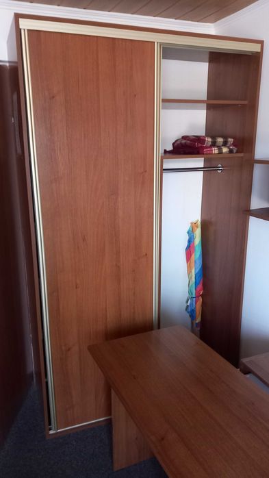 szafa w dobrym stanie-kilka sztuk-transport