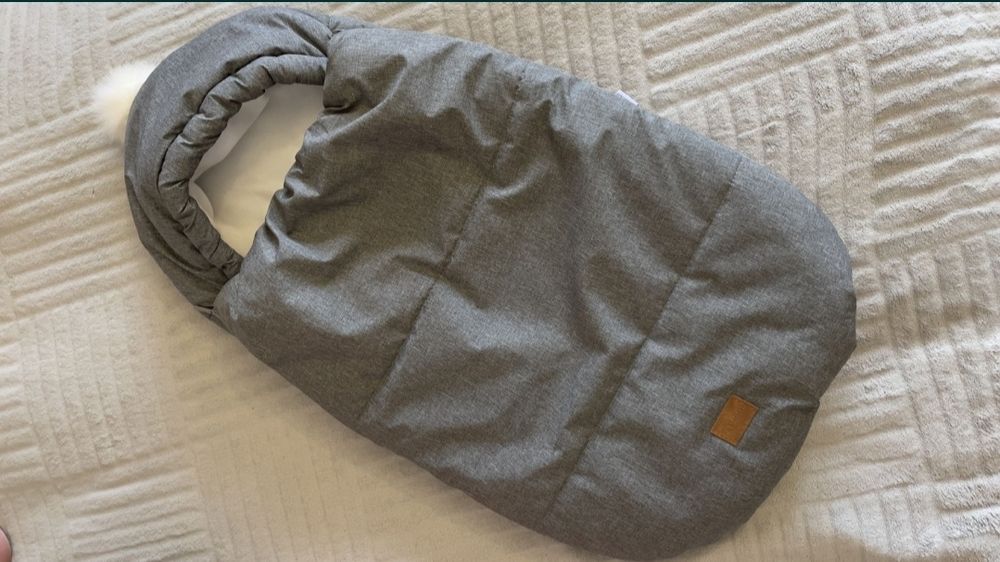 Конверт та комбінезон на виписку