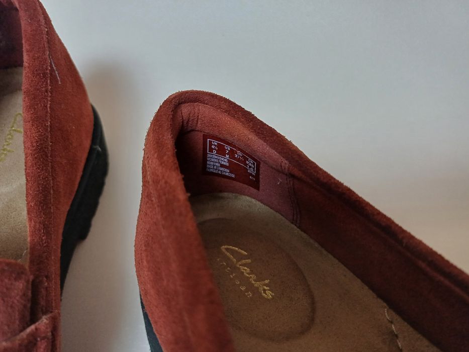Замшеві лофери Clarks