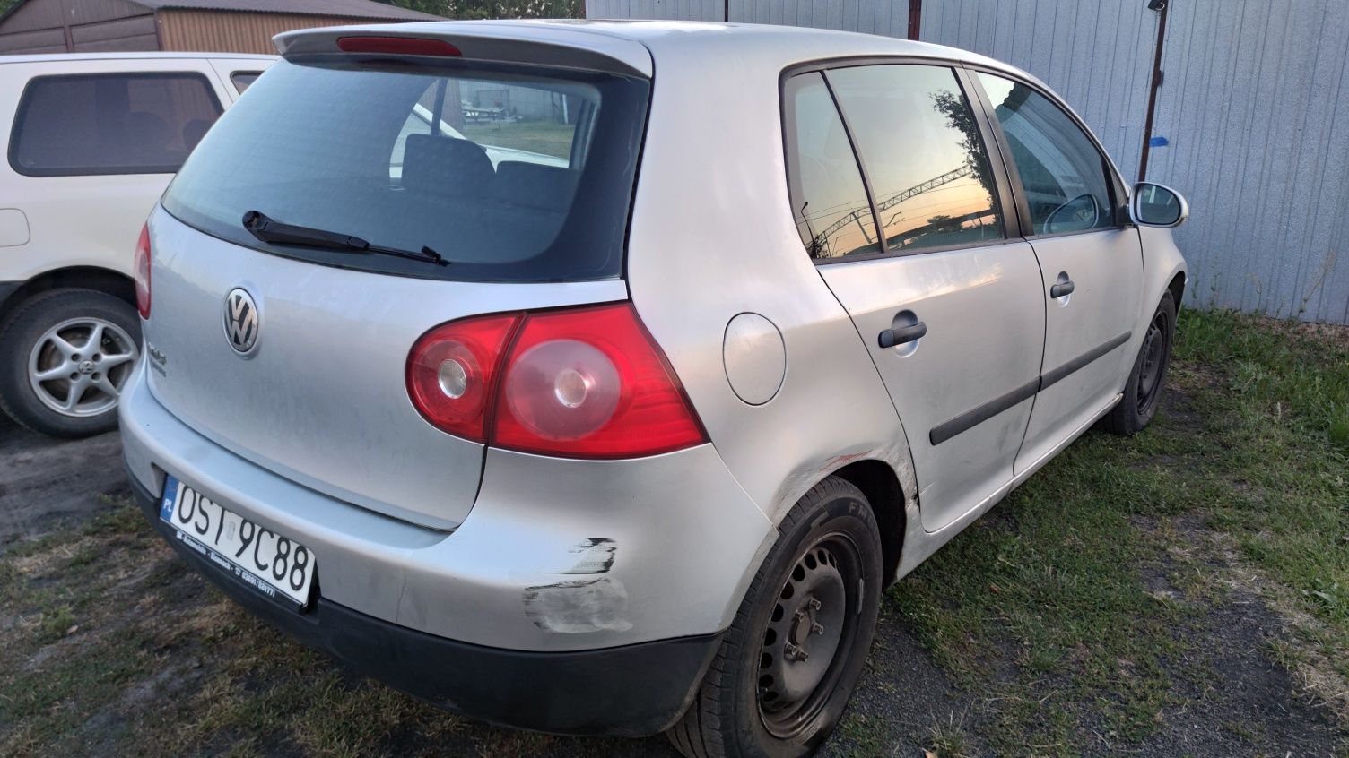 Volkswagen Golf 5 1.4 benzyna