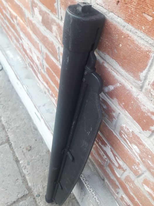 Шторка багажника