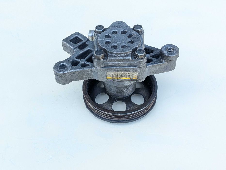 Насос ГУР Honda Civic VI (6) EJ EK, EJ EM1 - 1.4 1.5 1.6 (1995-2001)