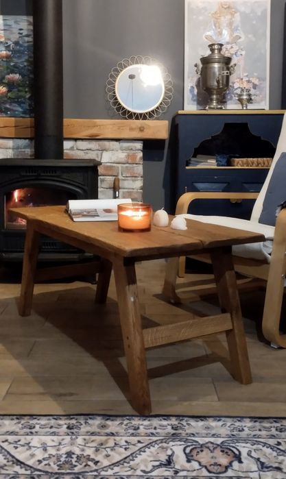 Стіл з дуба в скандинавському стилі