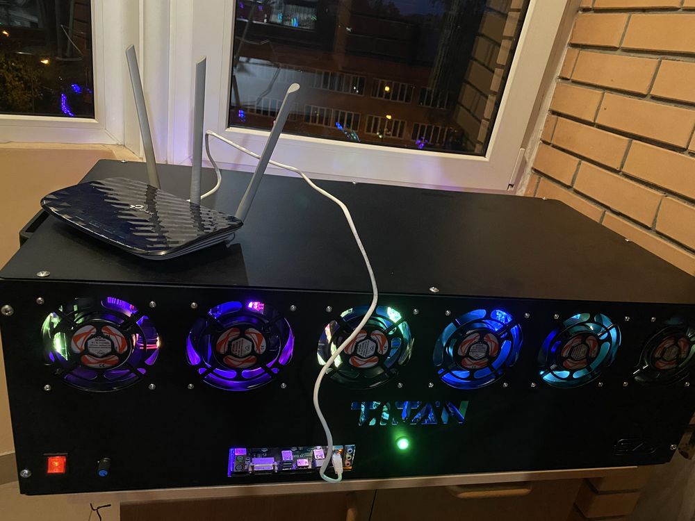 Майнінг ферма на 8 відеокарт Gefoce RTX GameRock 3070ti