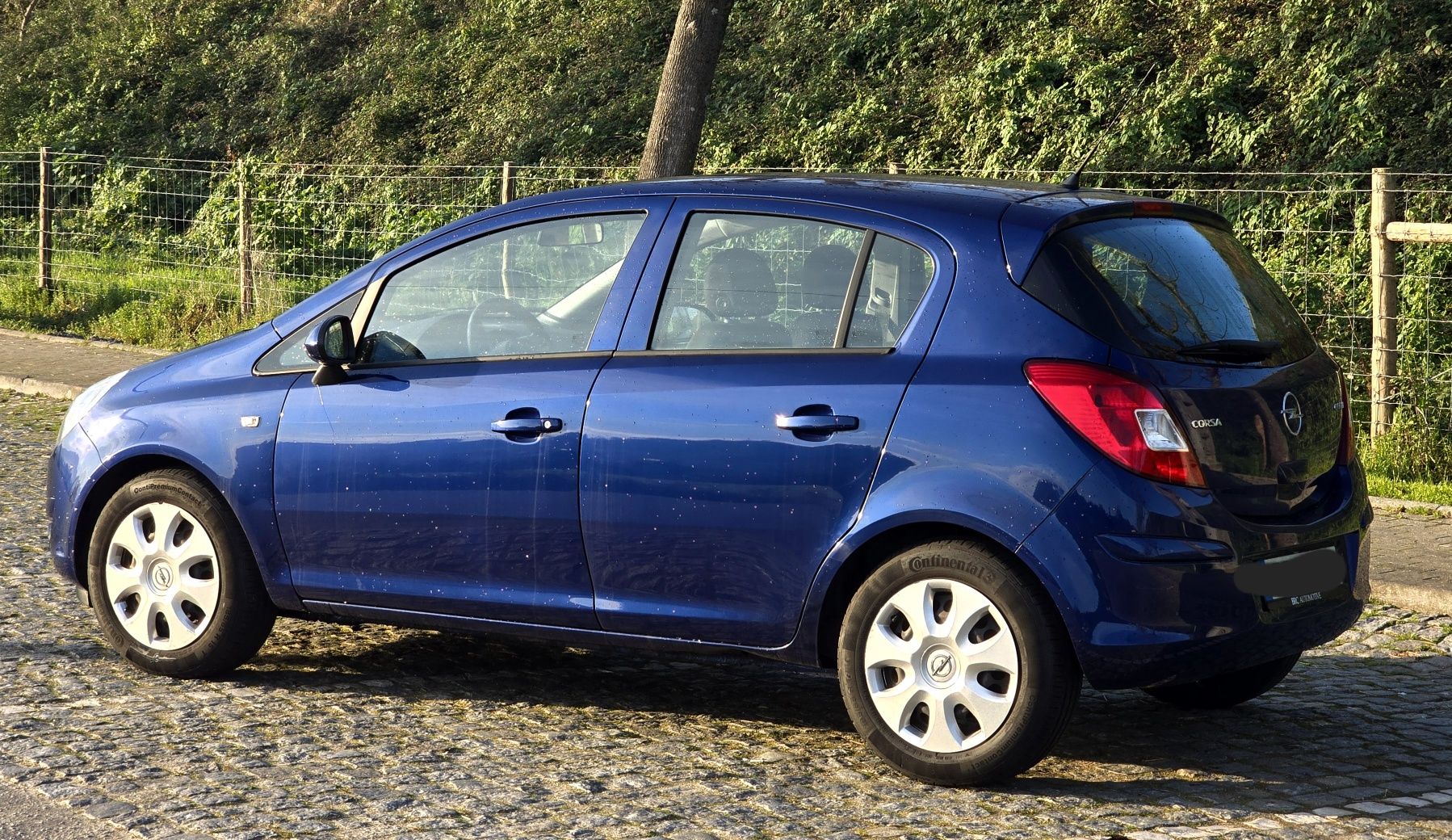Opel Corsa 1.2i 5 Portas