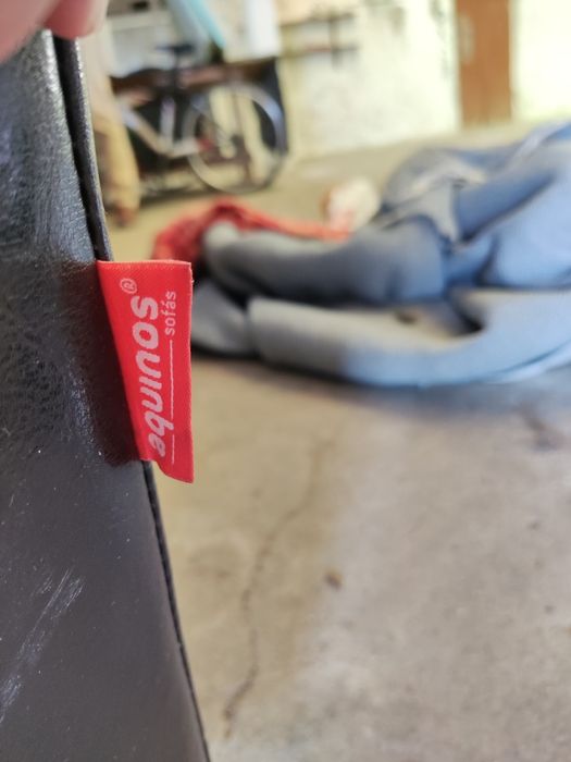 Vendo sofá 2 lugares em couro