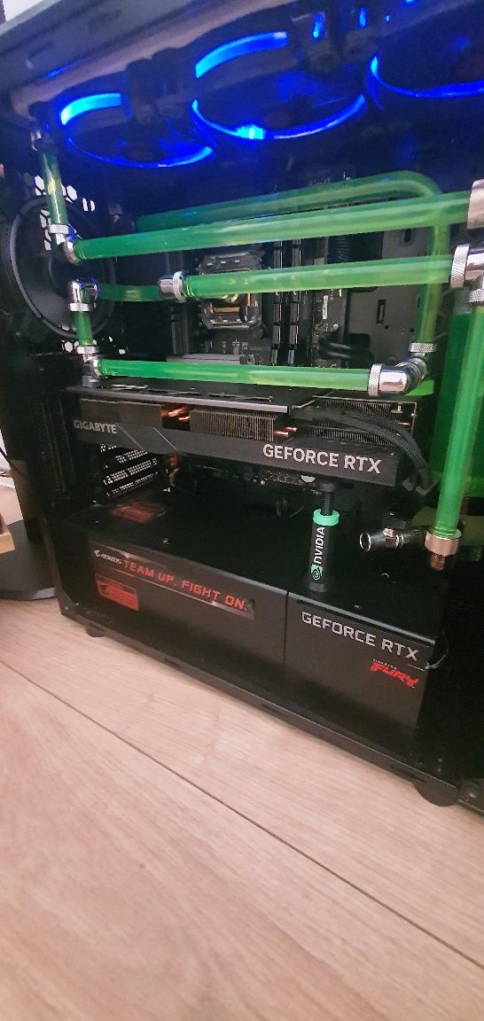 Gigabyte RTX 4070TI SUPER 16GB ddr6 windforce max oc
