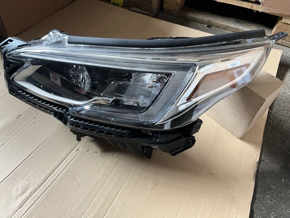 Фара ліва 26 Subaru Outback BT Legacy Bw b16 2020 2021 2022 84002AN13A