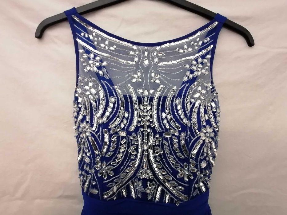 Vestido comprido azul, Quiz