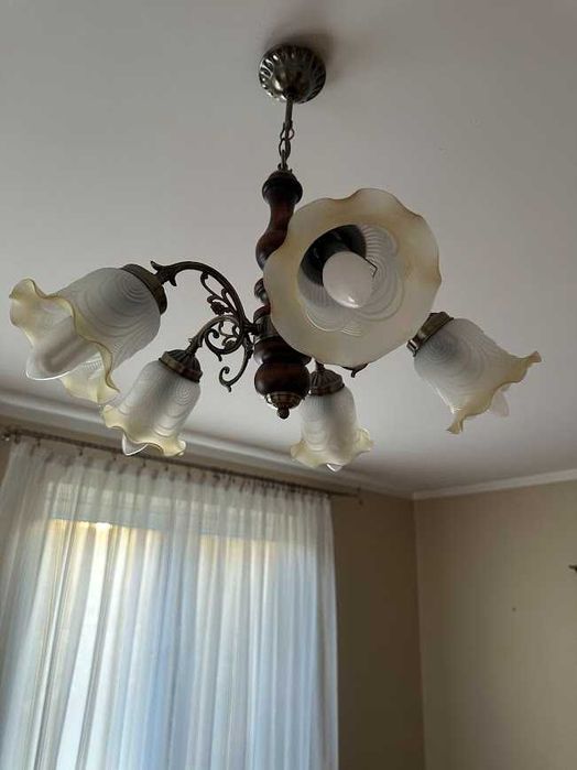 Żyrandol - Lampa sufitowa z drewna i mosiądzu