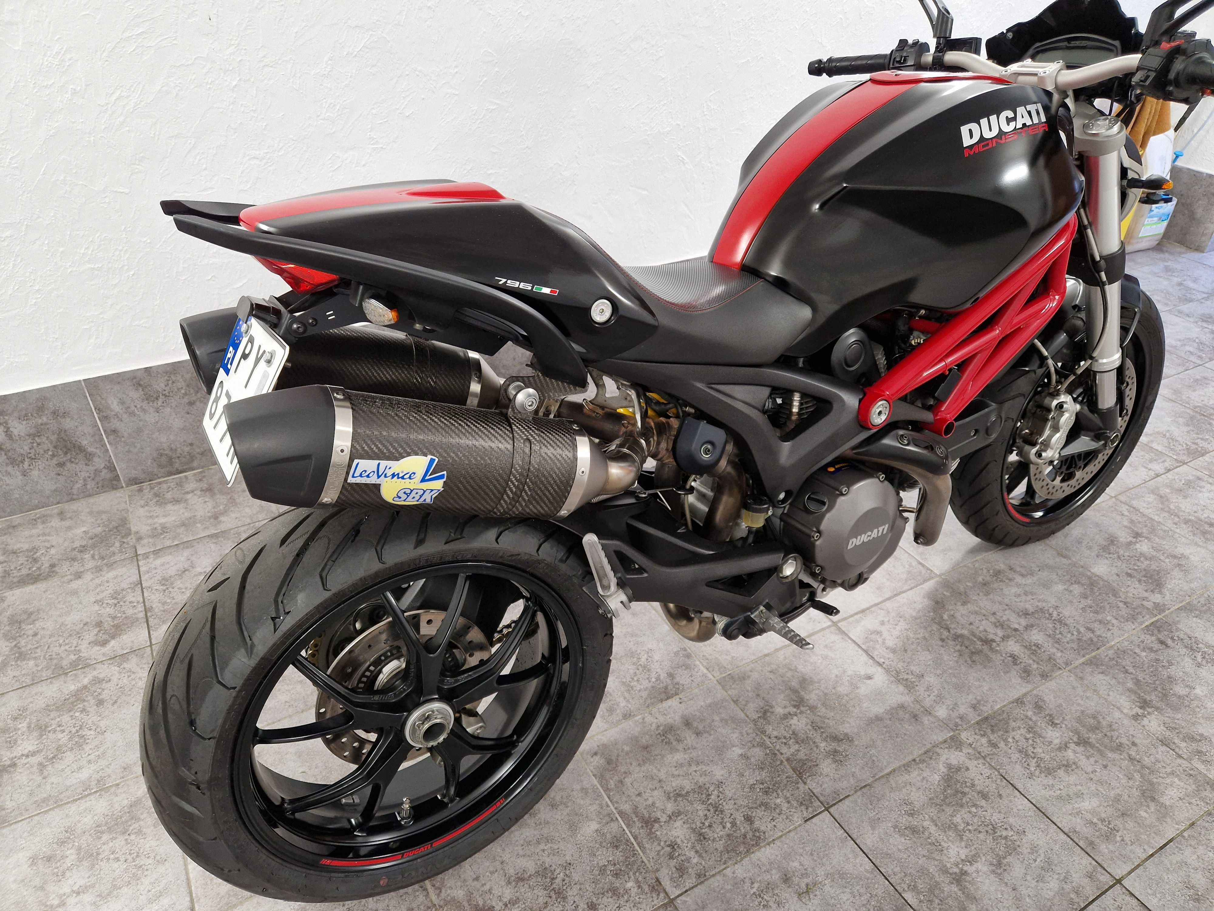 Ducati Monster 796