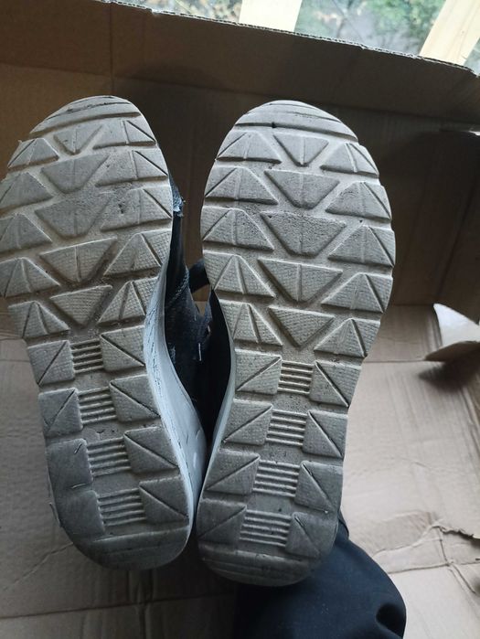 Кроссовки женские, размер 39 (2 пары)