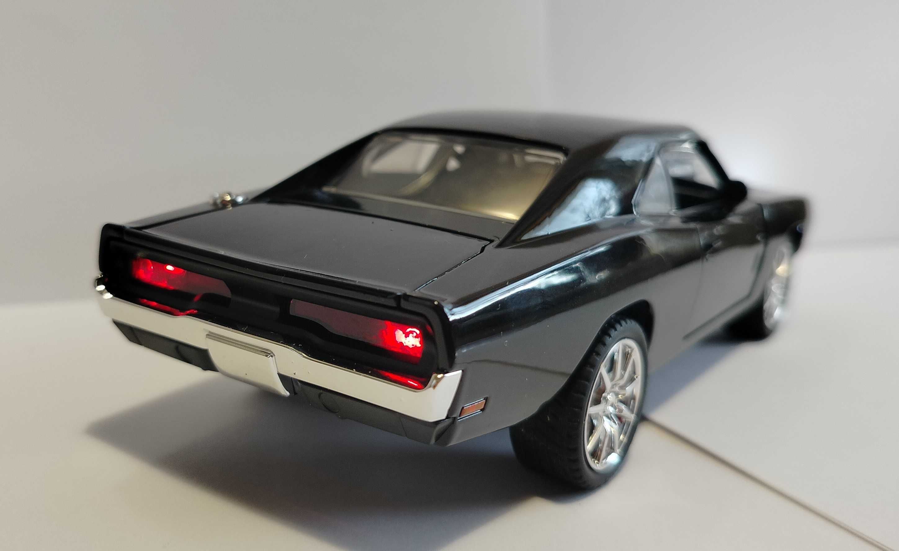skala 1:24 Model samochodu Dodge Charger 1970r autko zabawka mustang