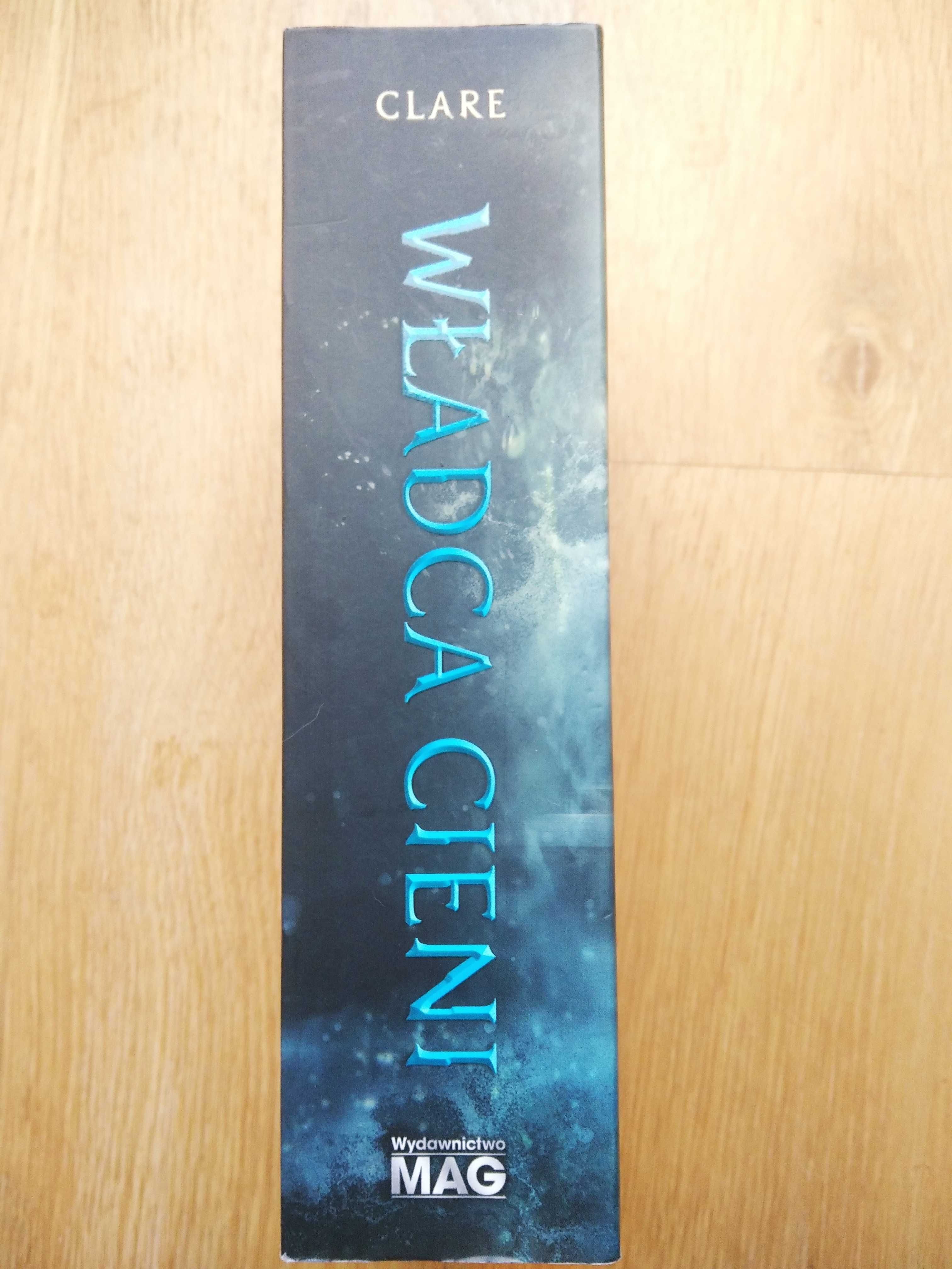 Władca cieni, Cassandra Clare, Mroczne intrygi 2