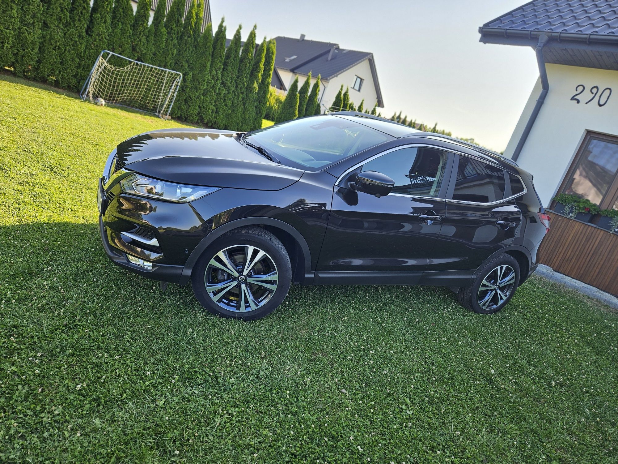 Qashqai 1.3 panorama navi kamery 360 serwisowany