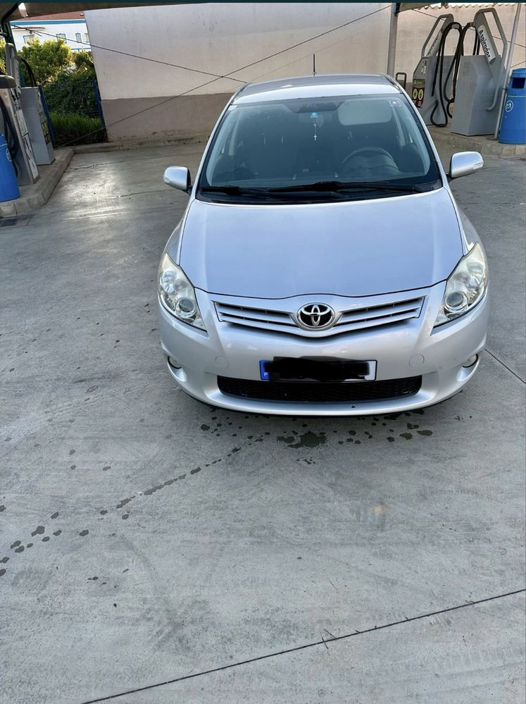 Toyota auris 1.4 2011