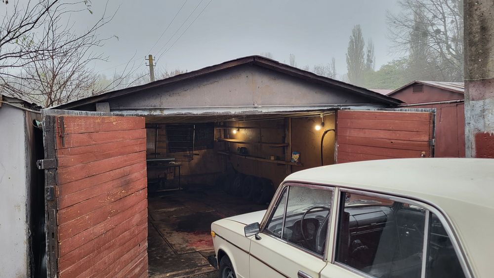 Продається гараж в кооперативі Маяк