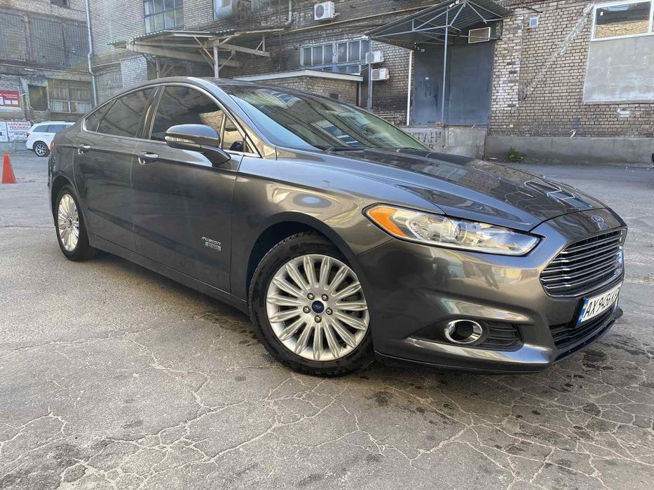 Продам FORD FUSION plagin