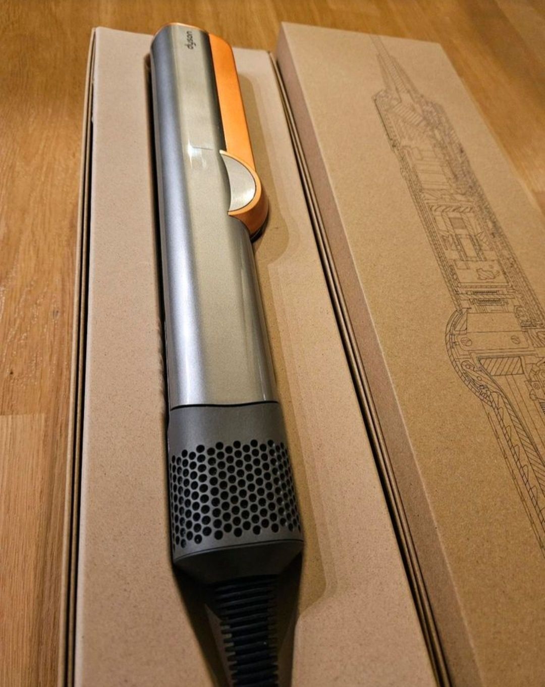 Prostownica dyson airstrait