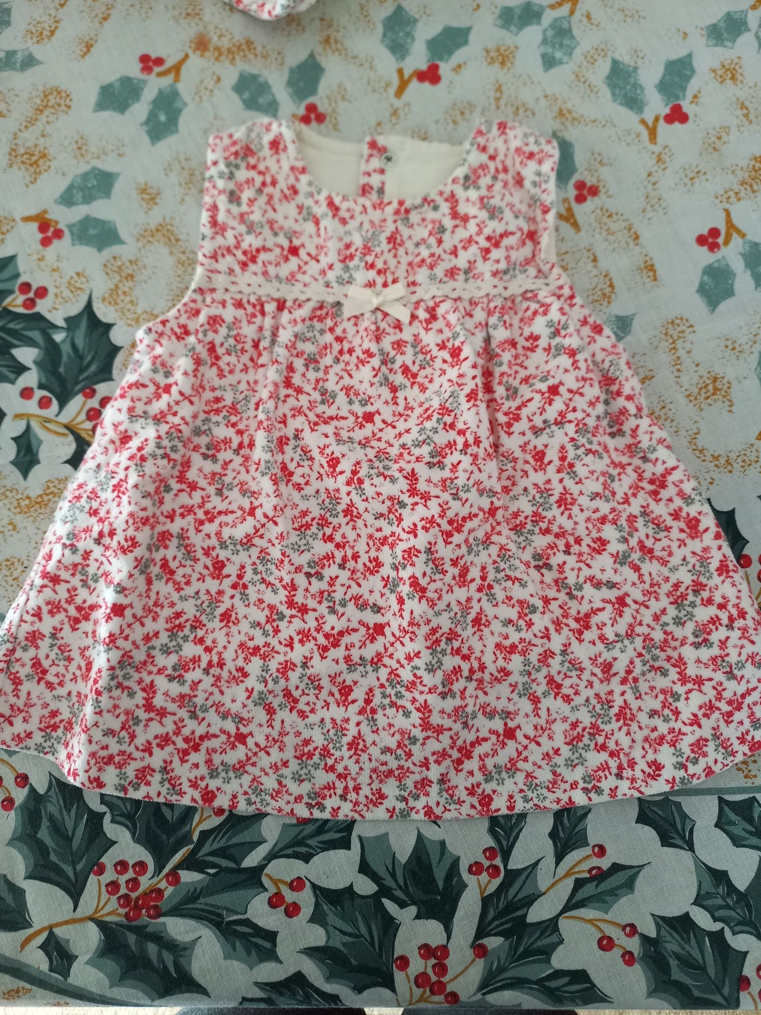 Vestido de menina com casaco 1-3meses(novo)

Artigo completamente novo